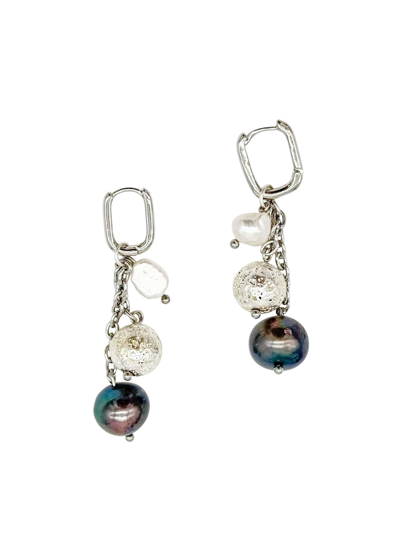 Humo Earrings