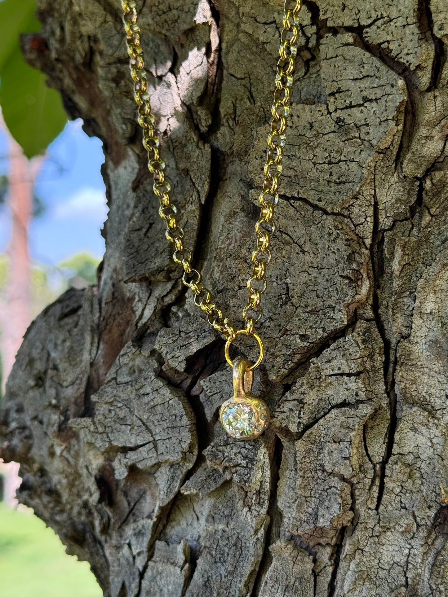 Luz Necklace